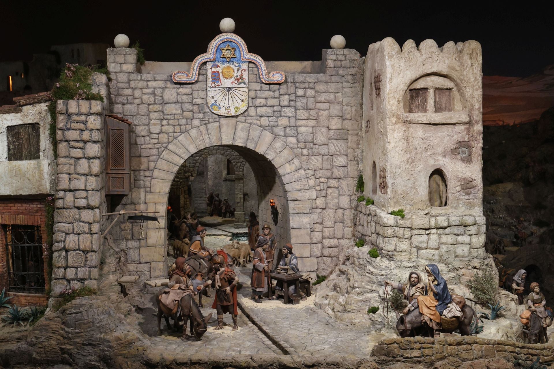 El belen de Bancaja con más de mil figuras de barro restauradas abre casi 20 años después