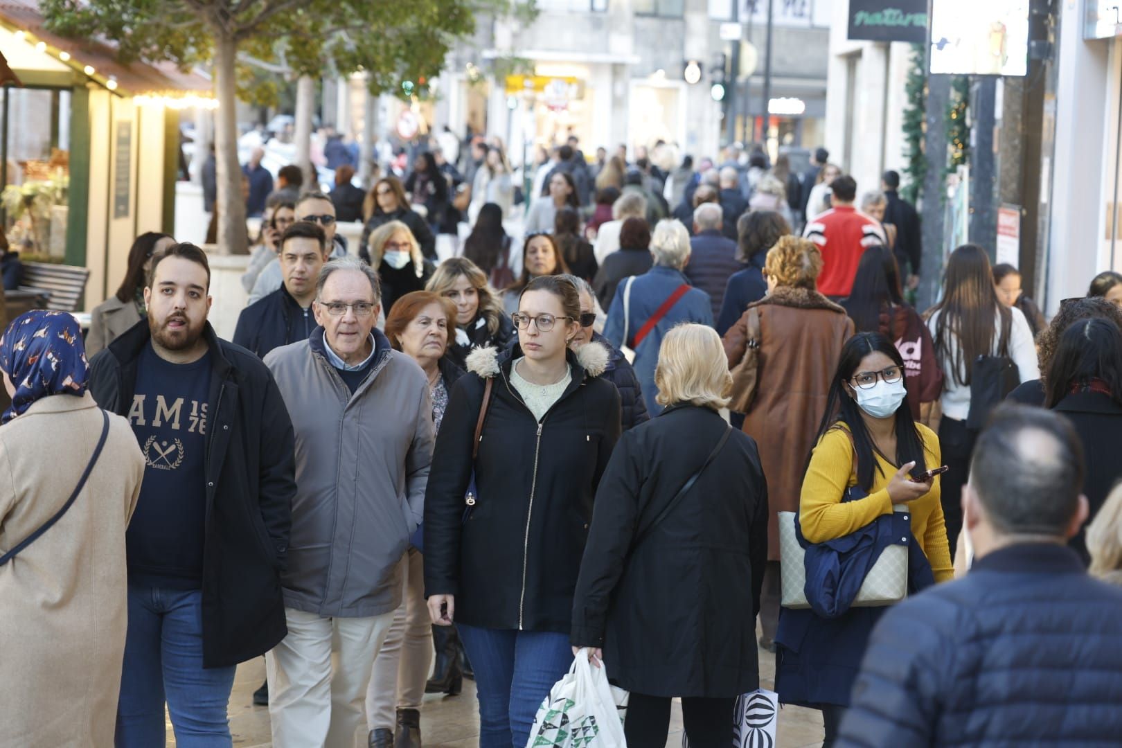La fiebre por el Black friday en Valencia