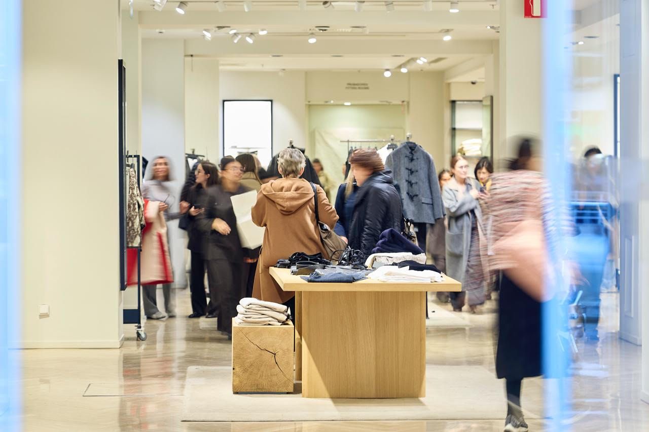 La fiebre por el Black friday en Valencia