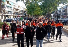Un momento del pasacalle por el barrio Orba de Alfafar.