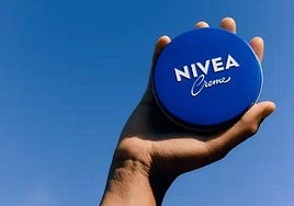 La popular crema de la marca es uno de los productos que todo el mundo conoce.