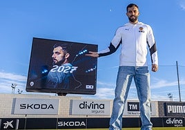 Luis Rioja, tras renovar con el Valencia hasta 2027.