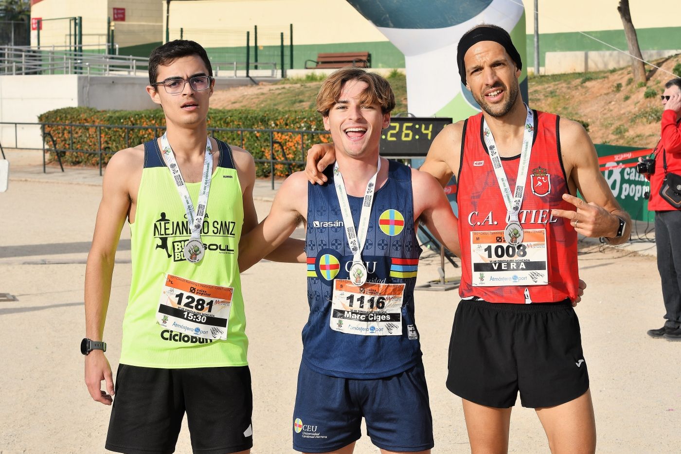 Búscate en la carrera dels Dinosauris en Moncada