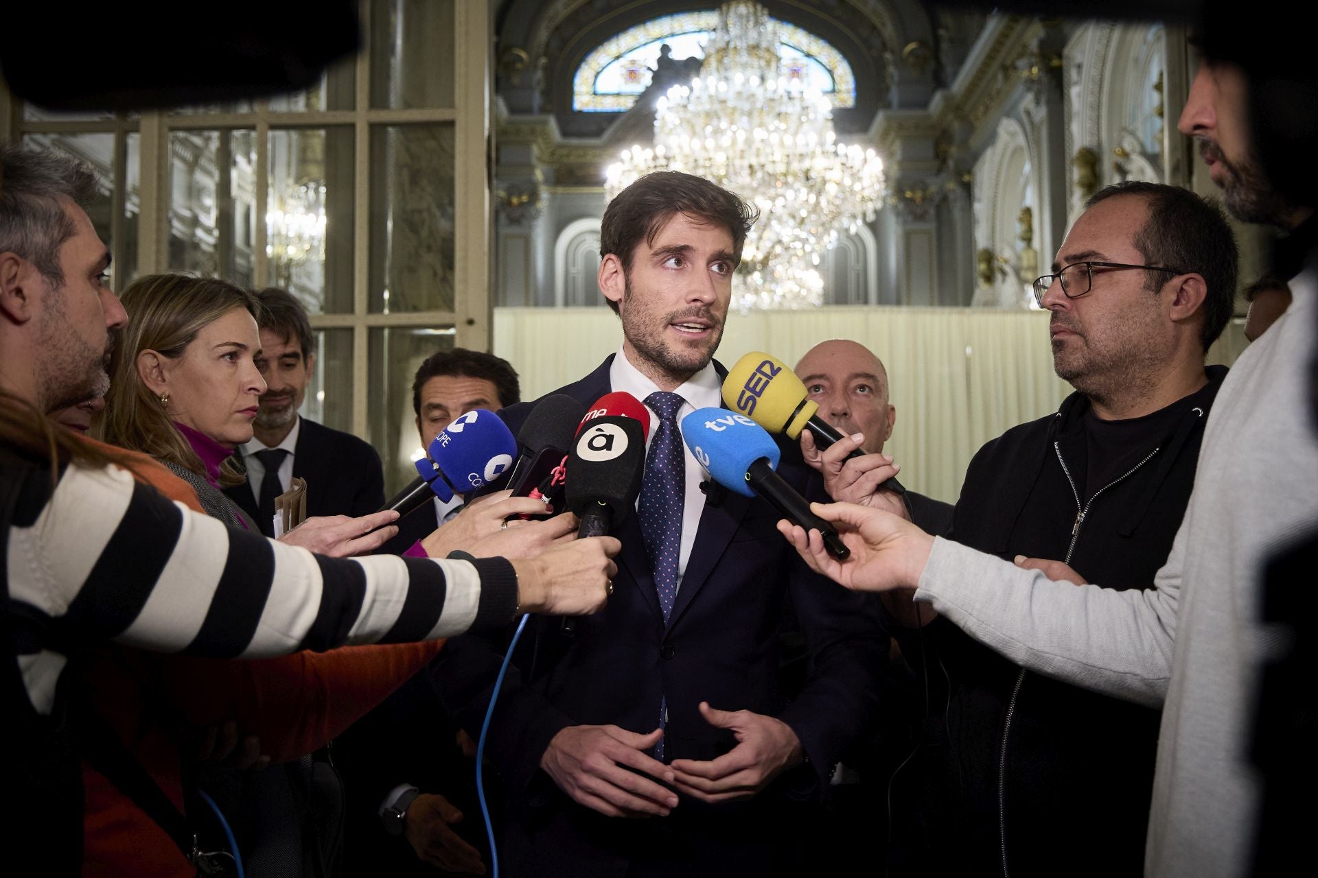 Pleno del Ayuntamiento de Valencia para debatir la implantación de la zona de bajas emisiones