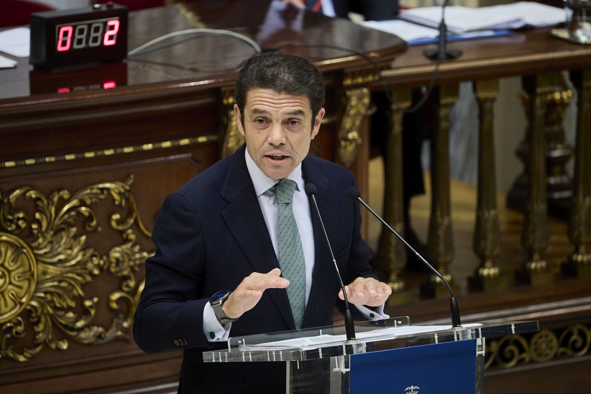 Pleno del Ayuntamiento de Valencia para debatir la implantación de la zona de bajas emisiones