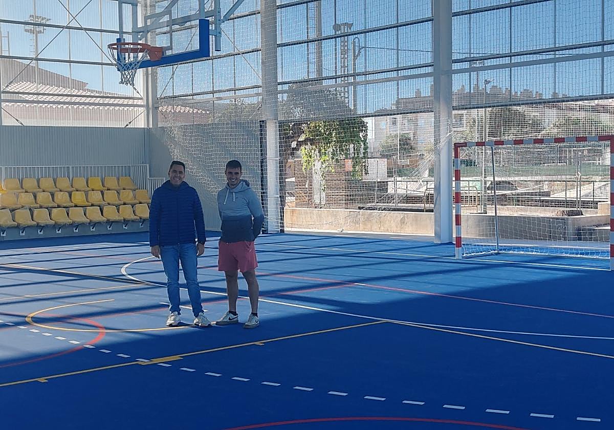 Pere Antoni, alcalde de Canet, y Rubén Furió, concejal de Deportes.