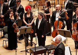 Dudamel saluda en un concierto celebrado en febrero en el Palau de la Música.