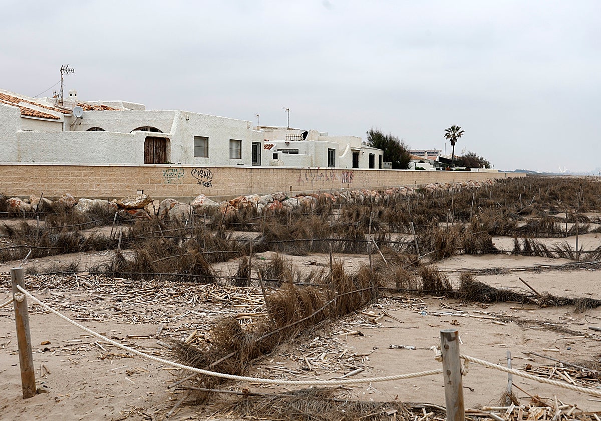 Urbanización Les Gavines de El Saler afectada por deslindes de la Ley de Costas del Gobierno.