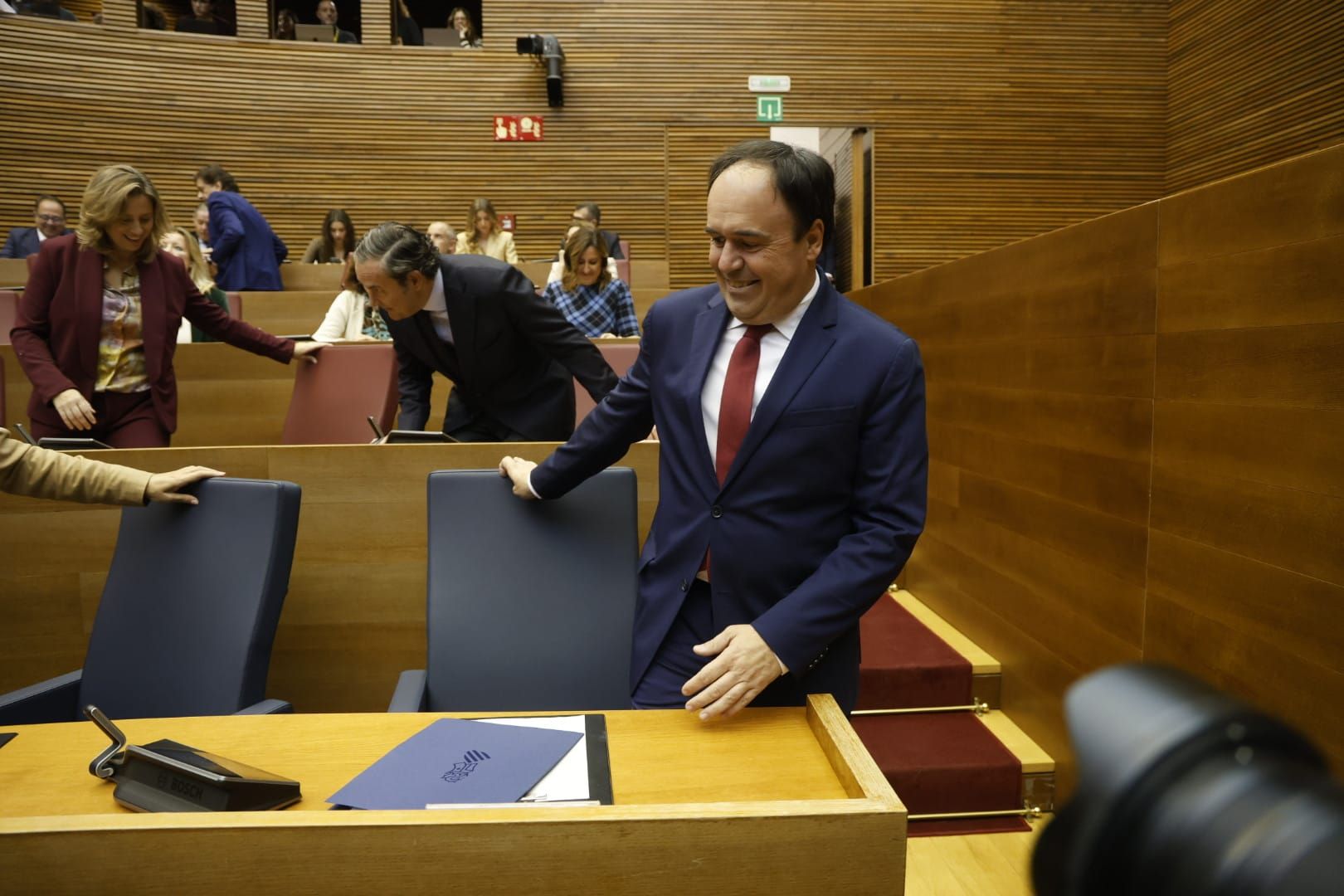 Fotos de la toma de posesión de Pérez Llorca como president de la Generalitat