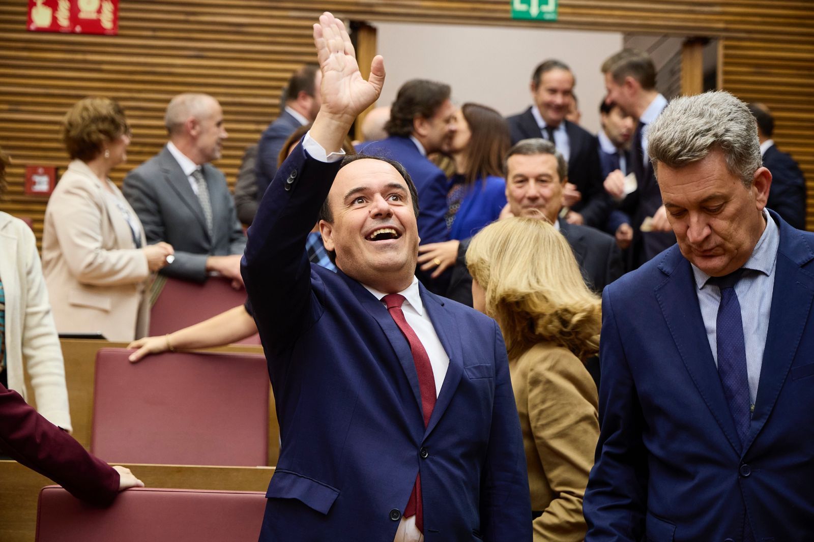 Fotos de la toma de posesión de Pérez Llorca como president de la Generalitat