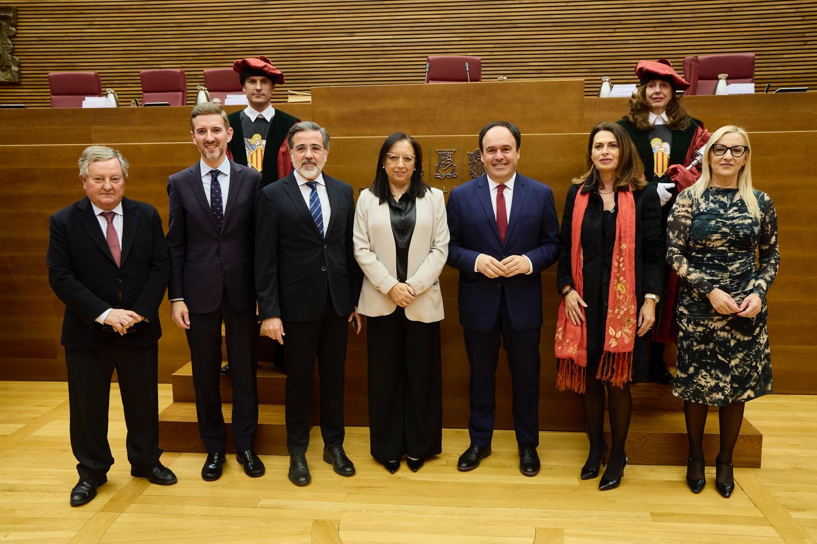 Fotos de la toma de posesión de Pérez Llorca como president de la Generalitat