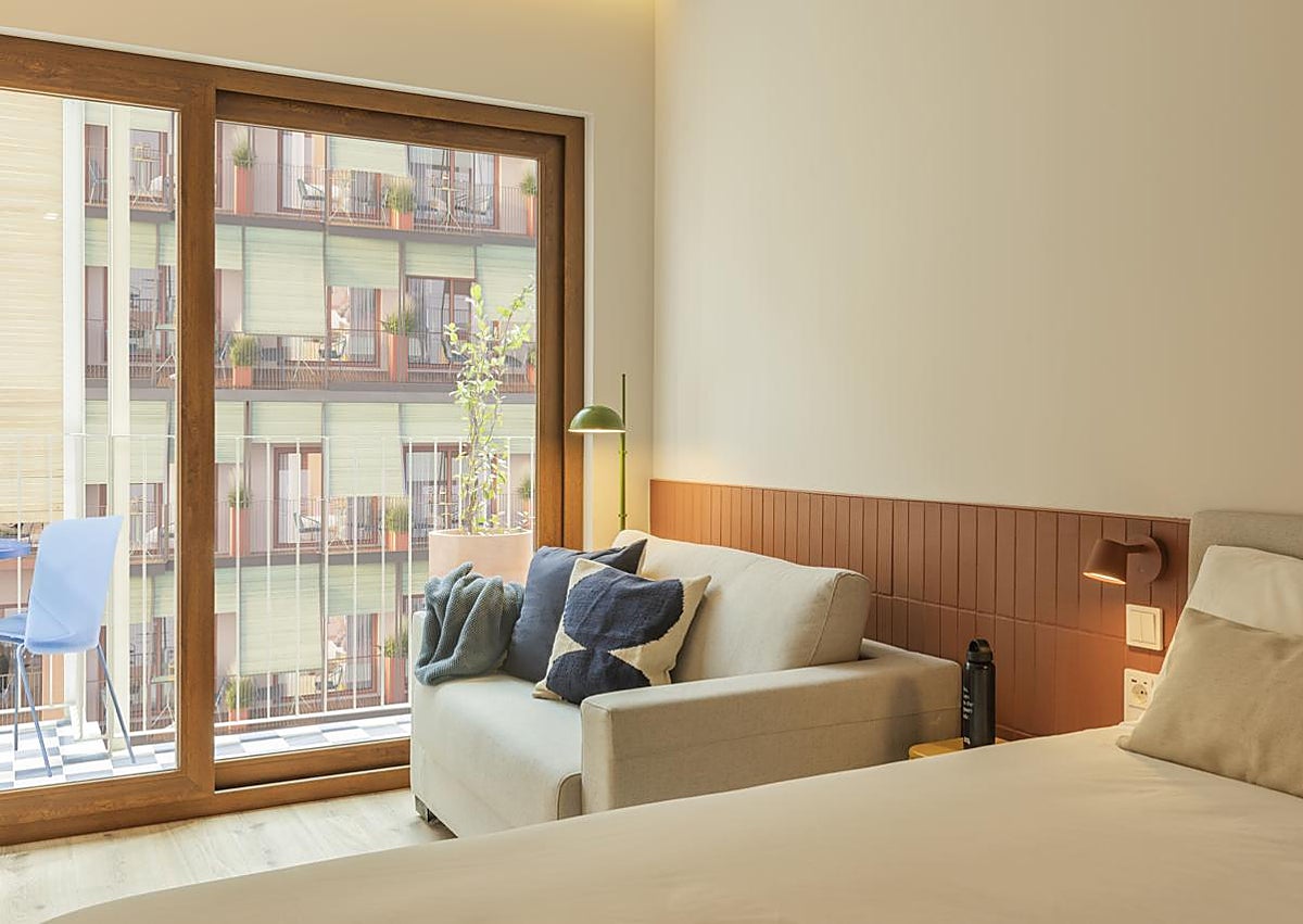 Imagen secundaria 1 - Cómo es por dentro Kora Lluna, el nuevo socio de Camarena en el Cabanyal