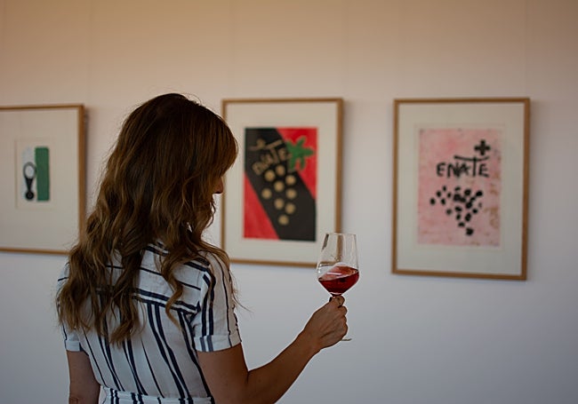 En la pinacoteca de la bodega.