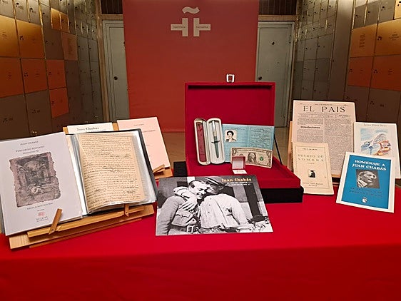 Los objetos depositados en la caja 1180.