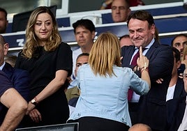 Danvila, en el palco del Ciutat de Valencia.