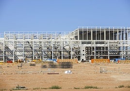 Obras de la gigafactoría de baterías PowerCo, en Sagunt, en julio de 2025.
