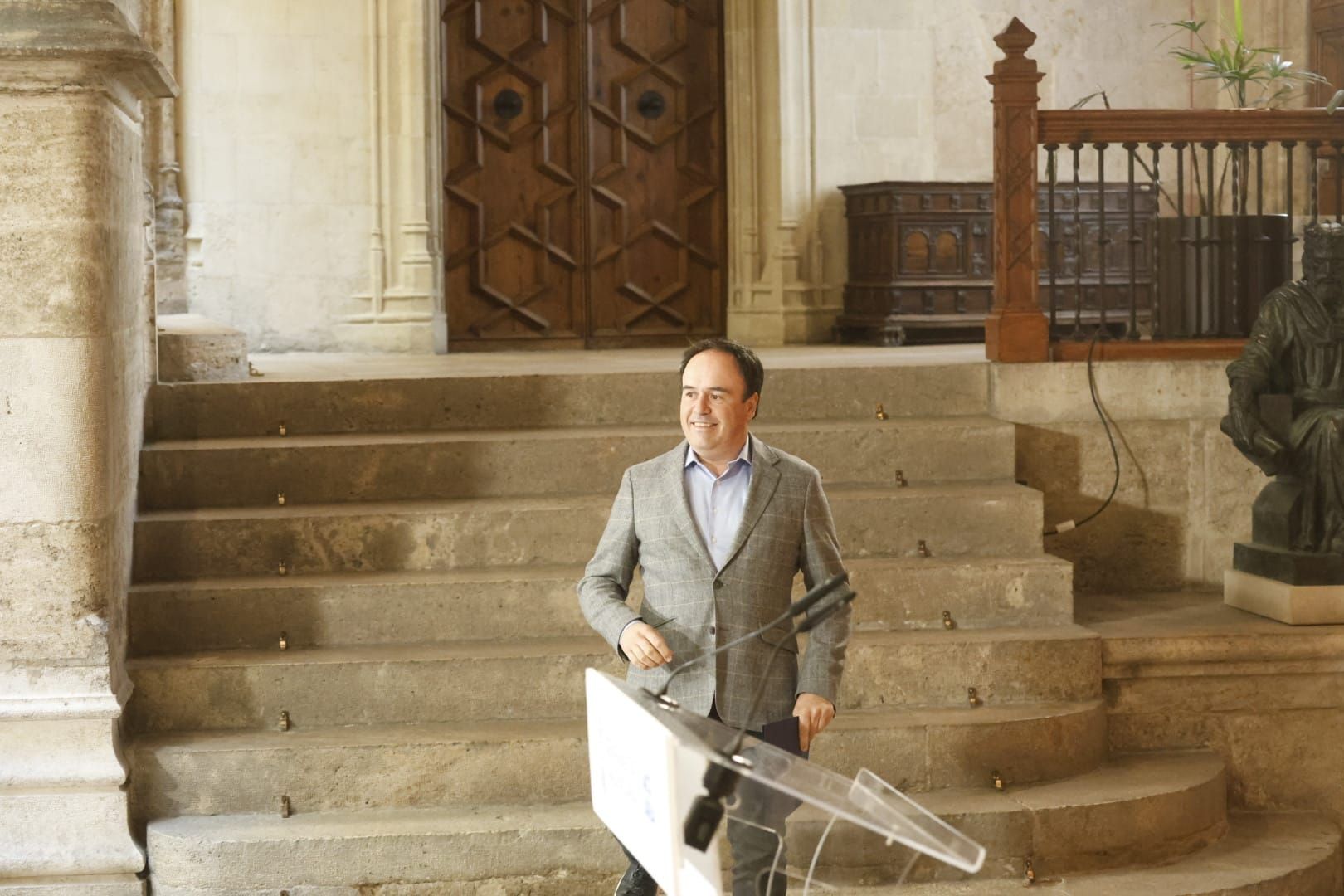 FOTOS | Pérez Llorca anuncia su nuevo Consell