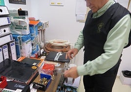 Material intervenido en otra operación contra los estafadores del gas.