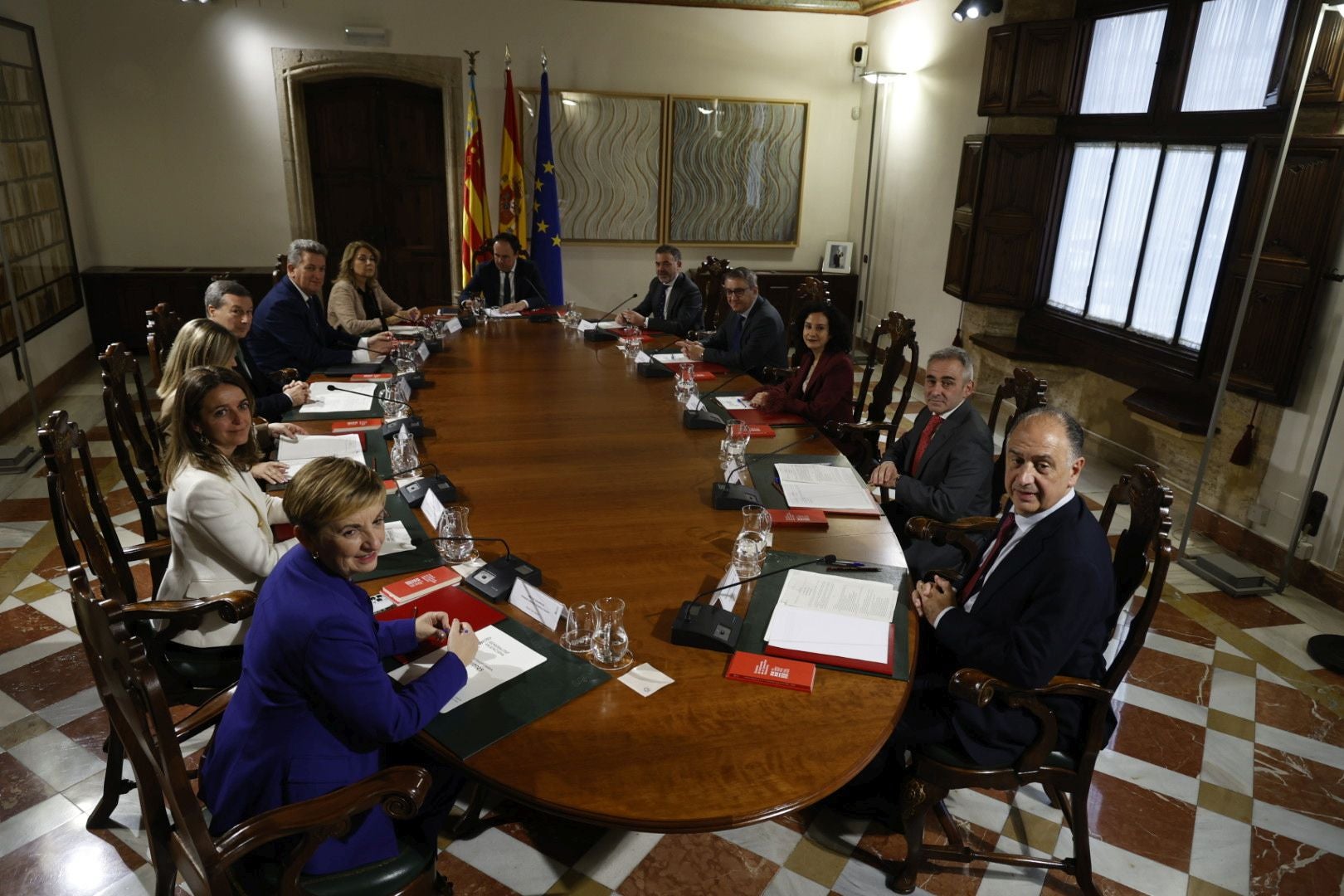 Primera reunión del nuevo Consell de Pérez Llorca