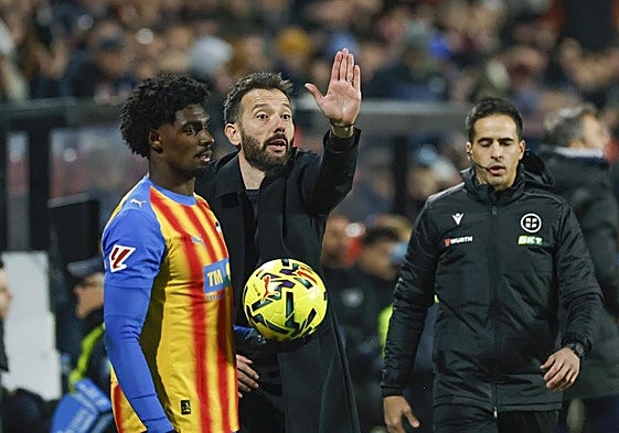 Correia y Corberán, en el partido ante el Rayo.
