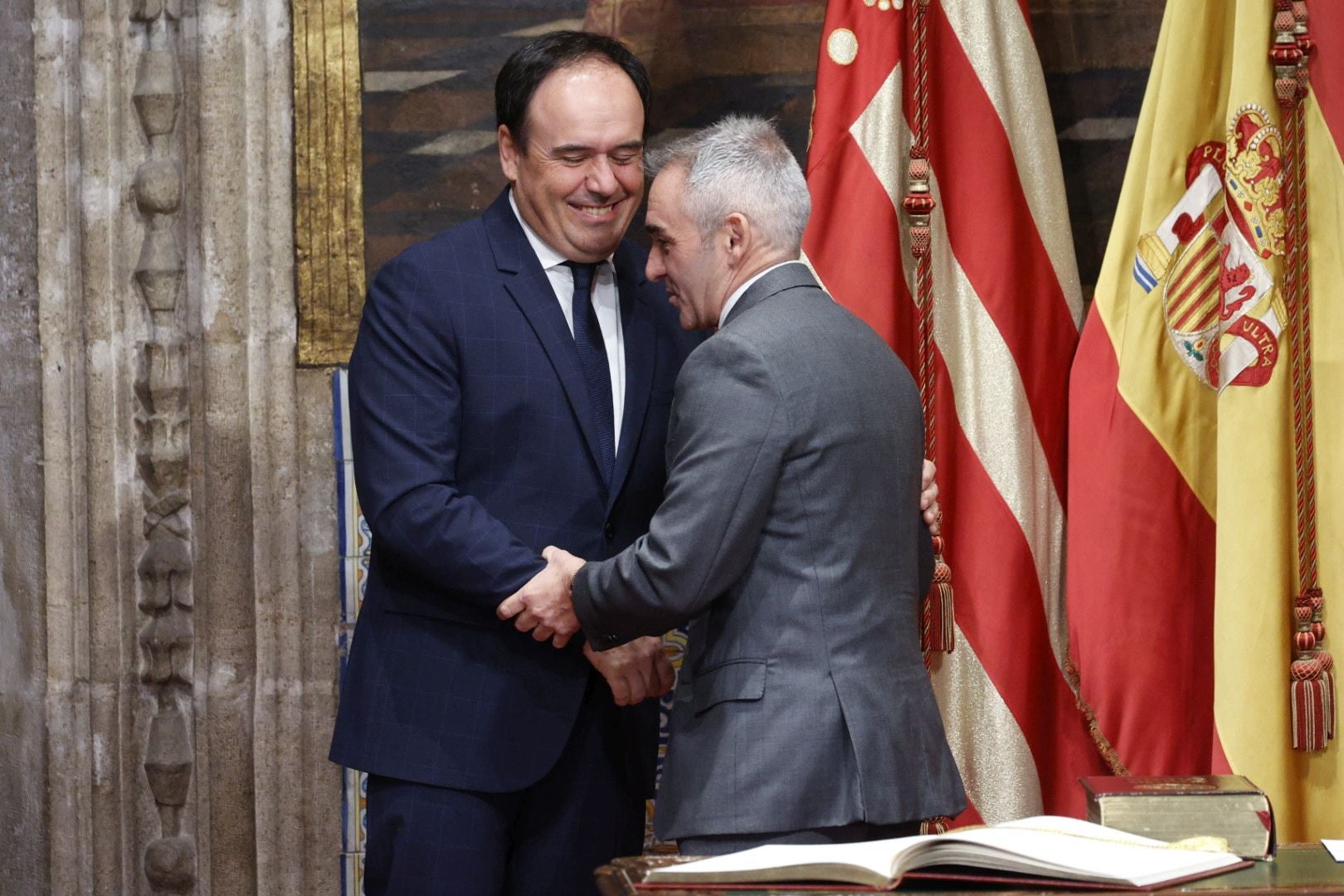 Fotos de la toma de posesión de los miembros del nuevo Consell