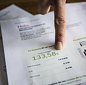 Factura de la luz en archivo de imagen