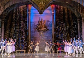 Escena de 'El Lago de los Cisnes'.