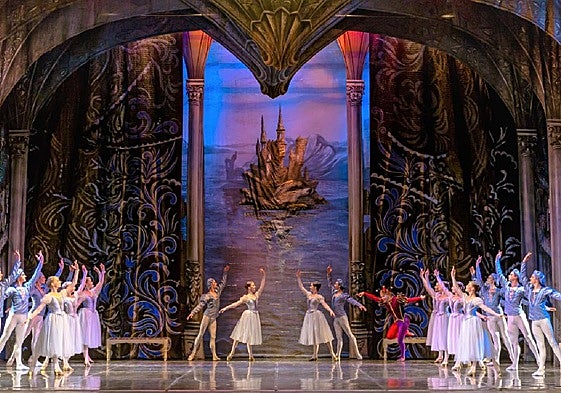 Escena de 'El Lago de los Cisnes'.