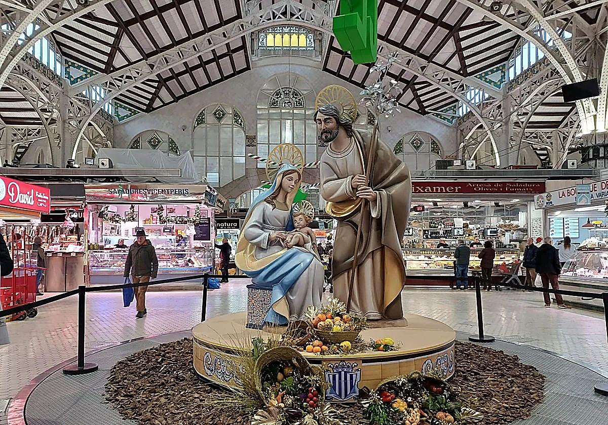 El Mercado Central estrena un Nacimiento creado por Ceballos y Sanabria.
