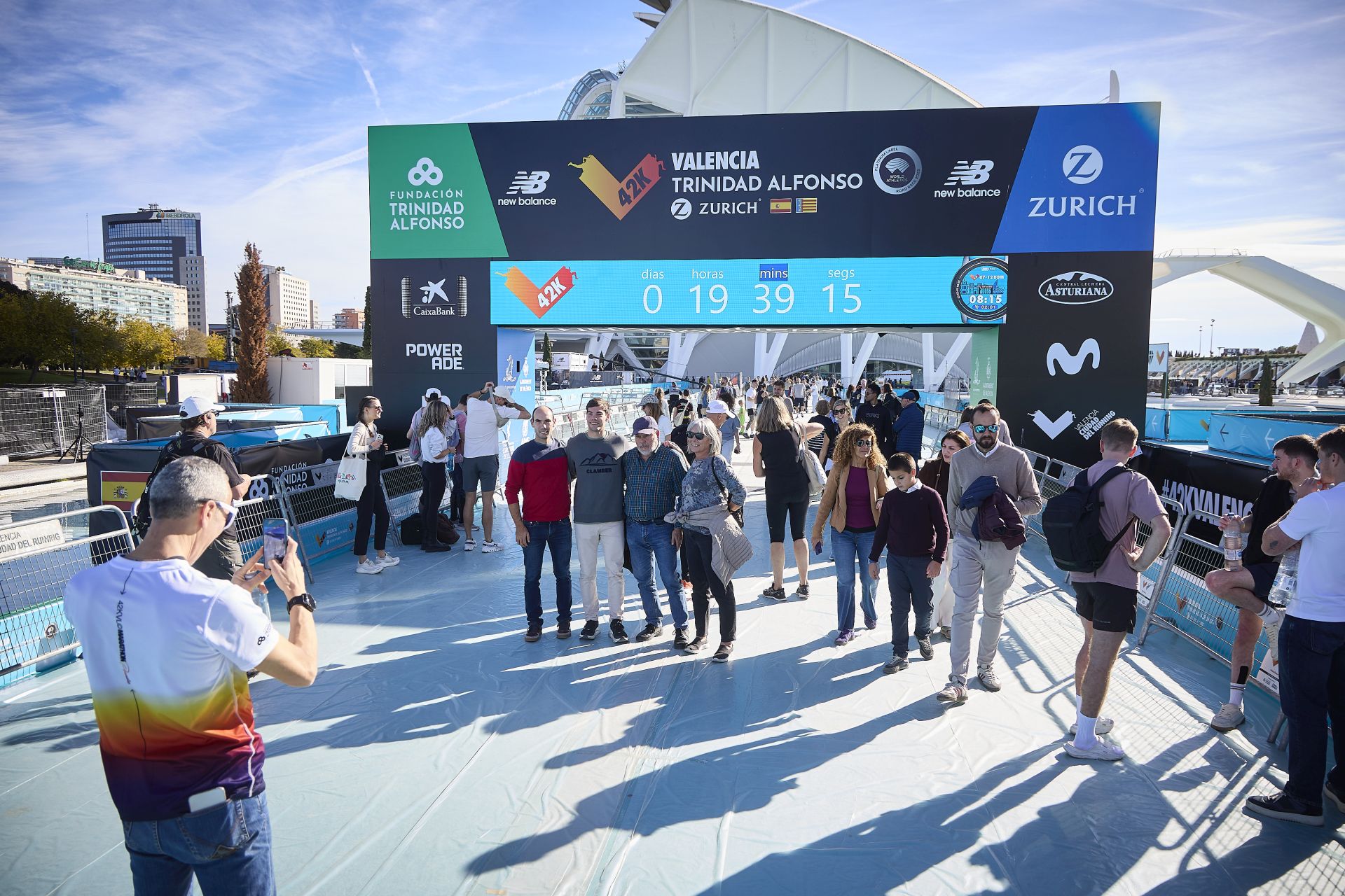 FOTOS | La Ciudad de las Artes y las Ciencias la víspera del Maratón de Valencia 2025