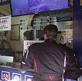 Un jugador de La Bonoloto, imagen de archivo.