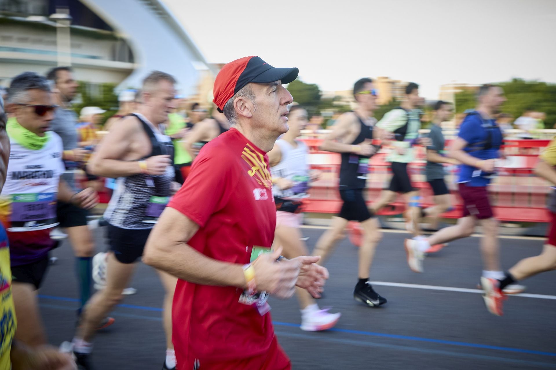 Búscate en el Maratón de Valencia 2025
