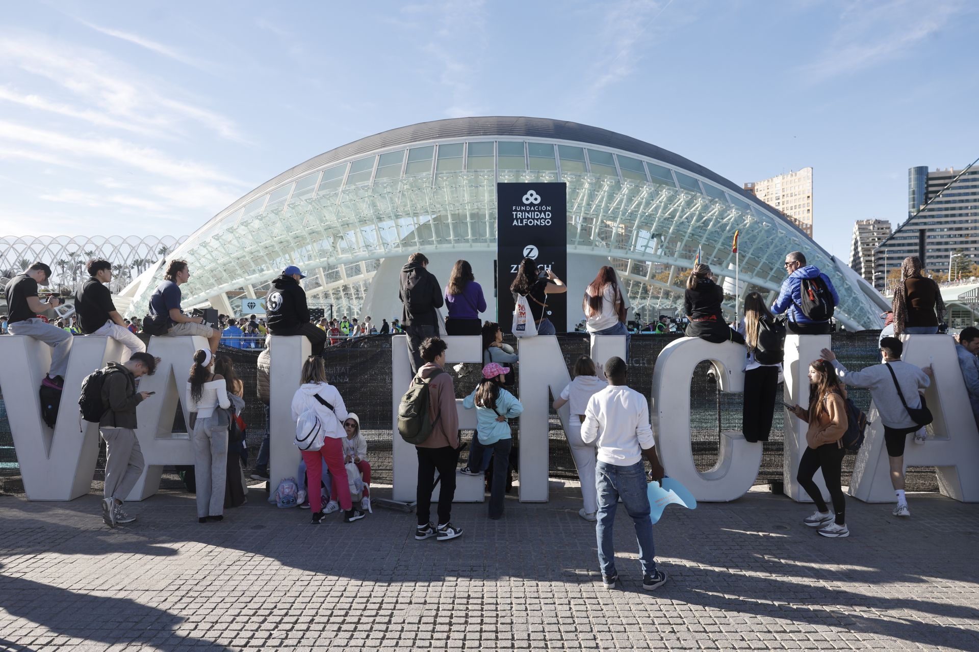 Búscate en el Maratón de Valencia 2025