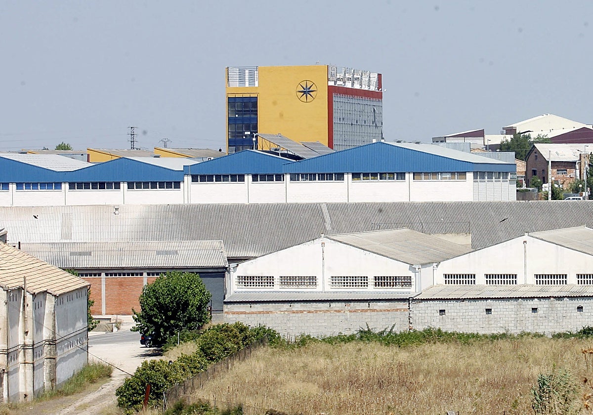 Imagen de archivo de un polígono industrial en Ontinyent.