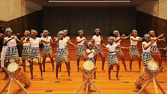 Voces por Benin inicia esta semana en Alicante su gira de Navidad cantando por los derechos de la infancia en África