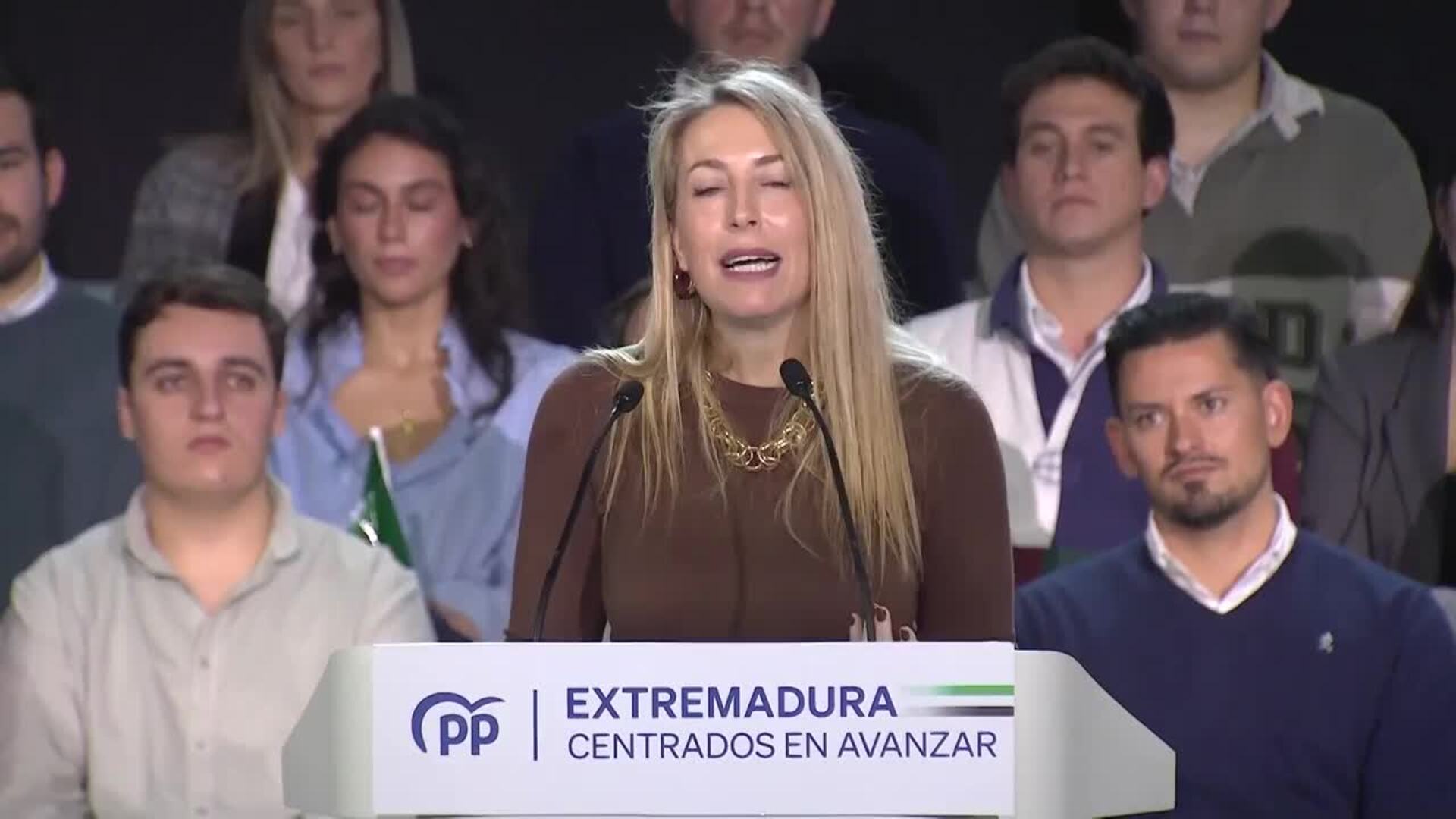 Guardiola pide una "mayoría" que permita a Extremadura avanzar "sin muros"