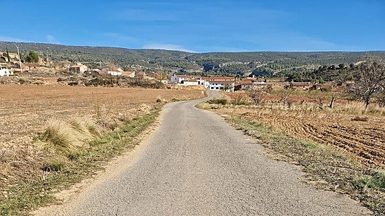La Diputación acondiciona cinco kilómetros de caminos en Alpuente