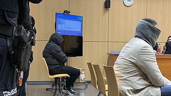 Una guitarra, una felación, un jarrón y una mordedura, las excusas de los asesinos de Rafelcofer