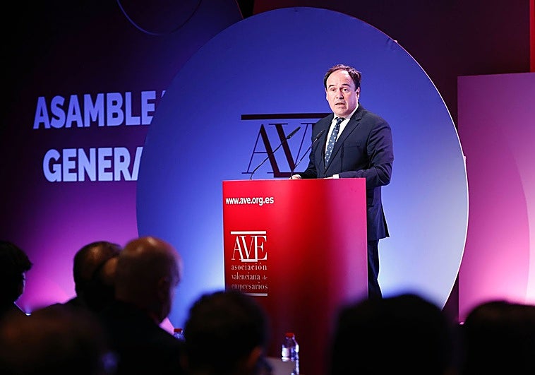 Llorca anuncia el fin del impuesto de Sucesiones para las empresas valencianas: «Hay que facilitar el relevo generacional»