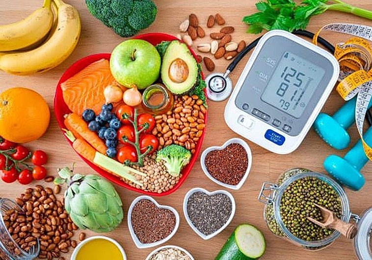 Los cuatro alimentos que más ayudan con la retención de líquidos