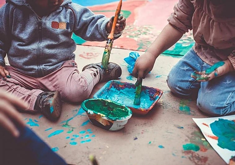 Planes (de interior) para hacer con niños en Valencia este fin de semana de viento: de talleres de arte para bebés al amacén de dientes del Ratón Pérez
