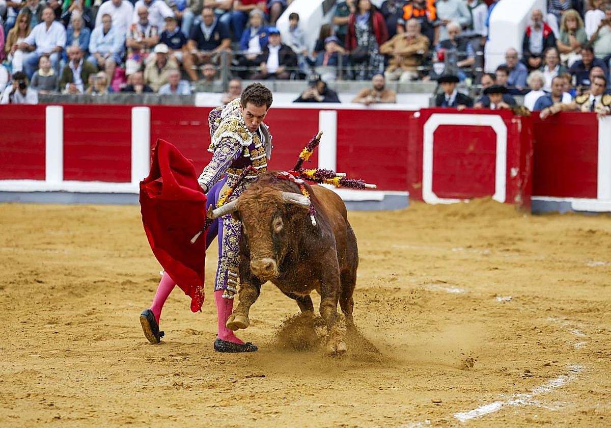 Dónde ver gratis por televisión la corrida de toros de Ginés Marín en ...