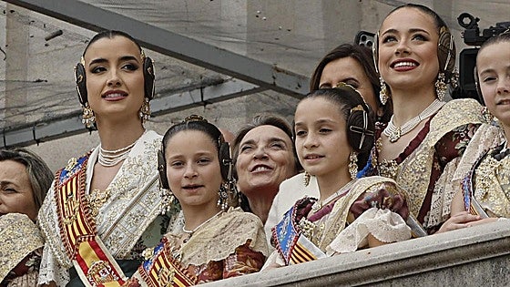 Los invitados de hoy martes 10 de marzo al balcón del Ayuntamiento: referentes del deporte y la política
