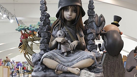 Sueca-Literato Azorín gana el Ninot Indultat de las Fallas 2026