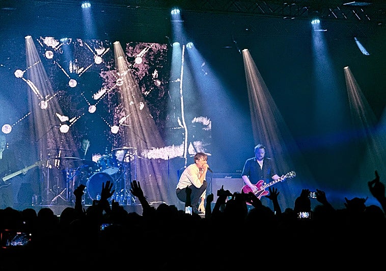 Suede regala un viaje al britpop de los noventa