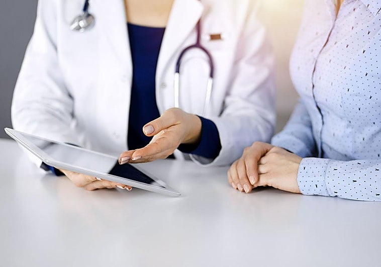 Ni lunes ni viernes: CCOO revela el día en el que se piden más bajas laborales