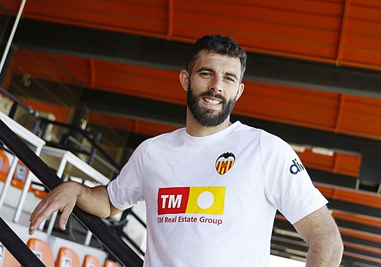 Rioja: «Soy un friqui del fútbol, me he visto hasta catorce partidos el fin de semana»