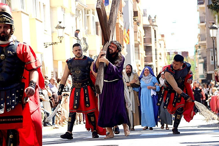 El Juicio de Jesús congrega a centenares de personas en Benetússer