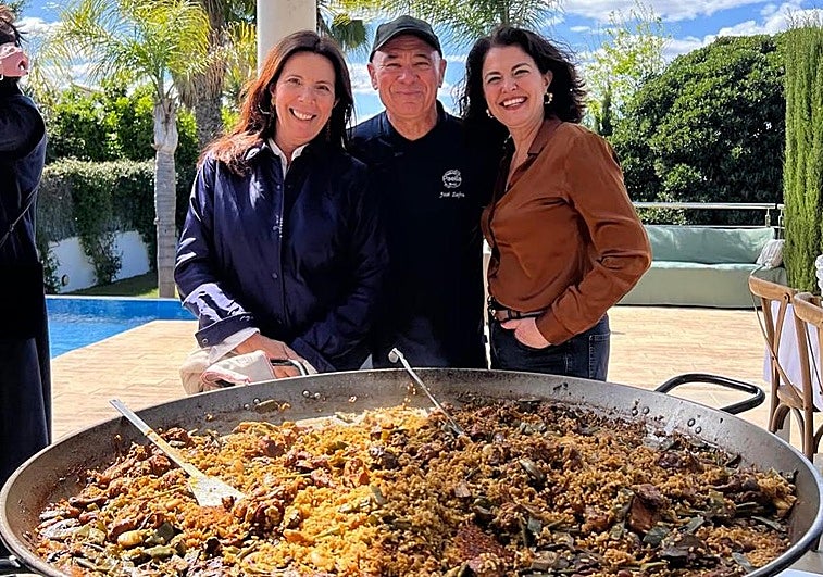 La familia de la burguesía ejerce de valencianía