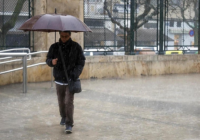 Aemet lo confirma: las lluvias amenazan el puente de San Vicente en la Comunitat Valenciana